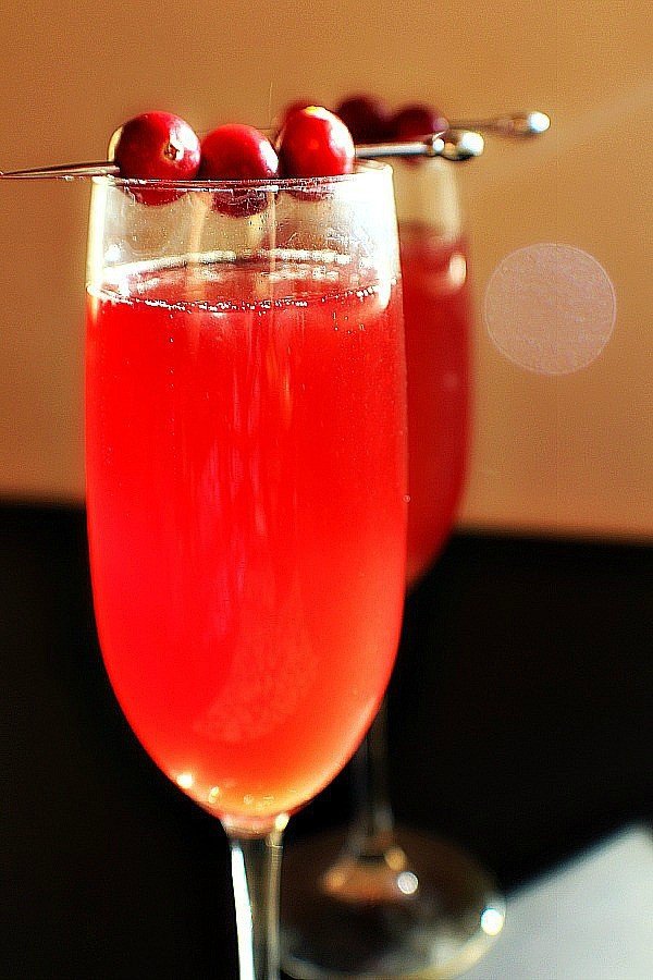 cranberry-mimosas-1