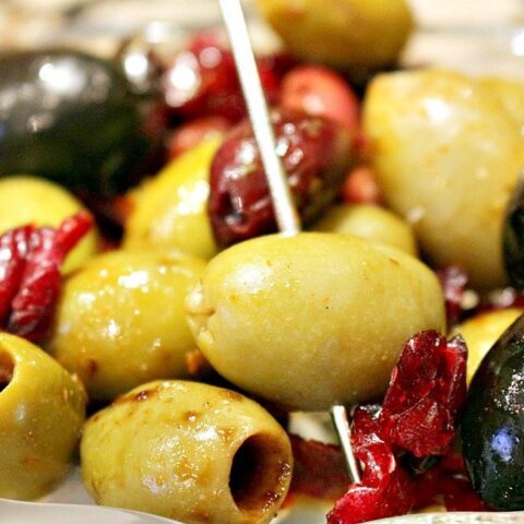 Cranberry Balsamic Marinated Olives4