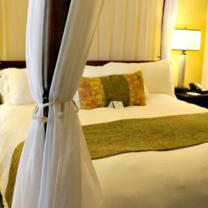 Luxe Family Getaway at Pantai Inn La Jolla3