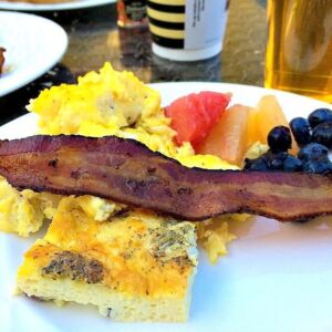 Luxe Family Getaway at Pantai Inn La Jolla31